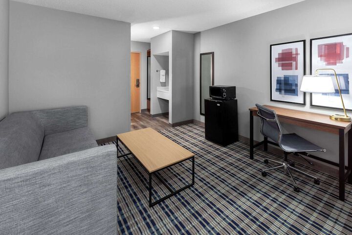 Room 21 of 64