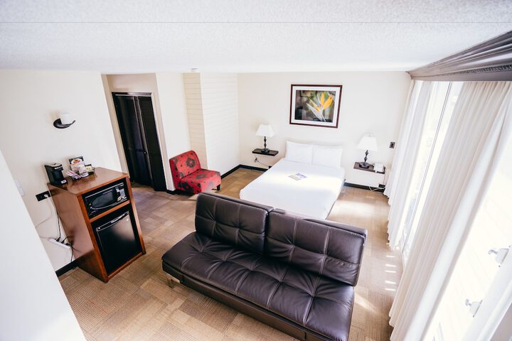 Room 18 of 53