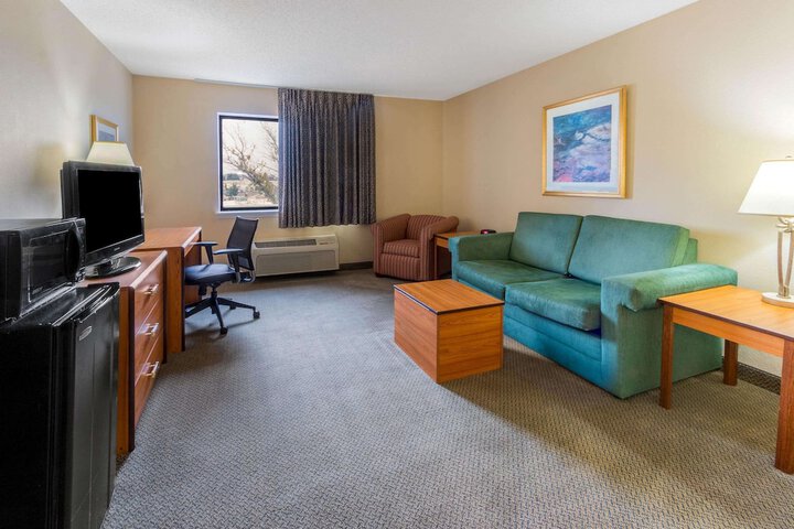 Room 16 of 30