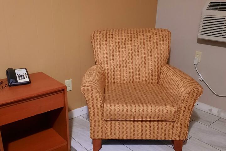 Room 34 of 53