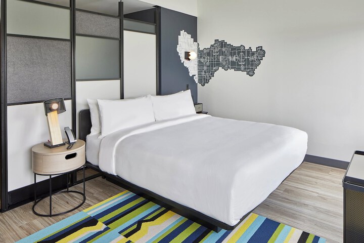 Room 19 of 51