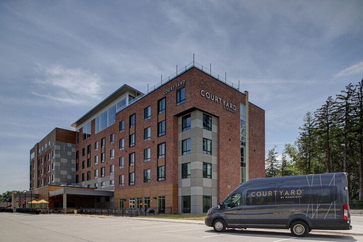 Hotel 2 of 68