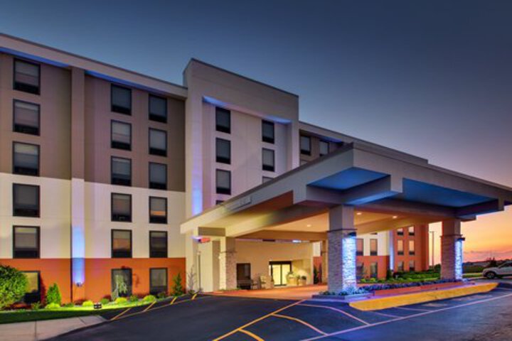 Hotel 11 of 164