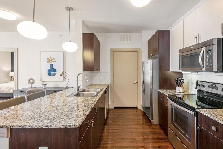 Landing Furnished Apartments - Midlothian