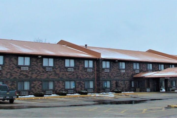 Hotel 3 of 68