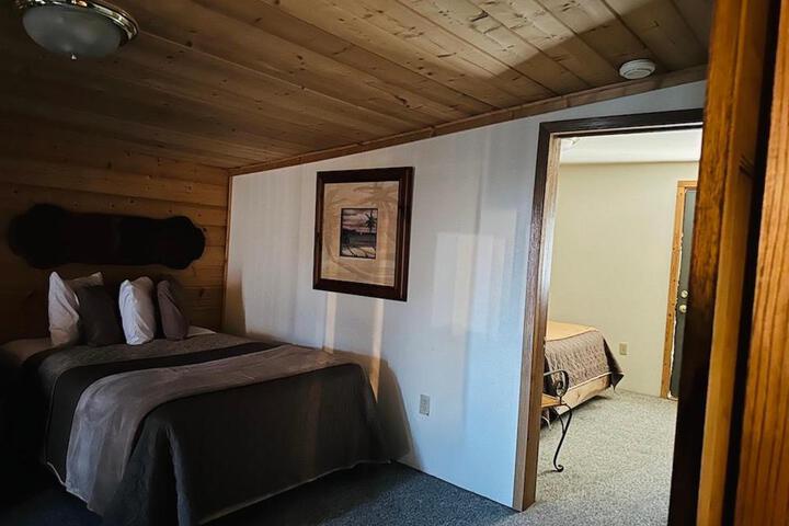 Country Cabins Hotel