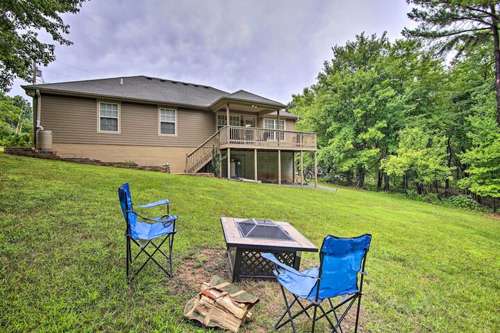 Bella Vista Home: Steps to Mountain Biking Trails!