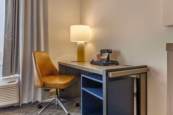 Comfort Inn & Suites Rapid City near Mt. Rushmore