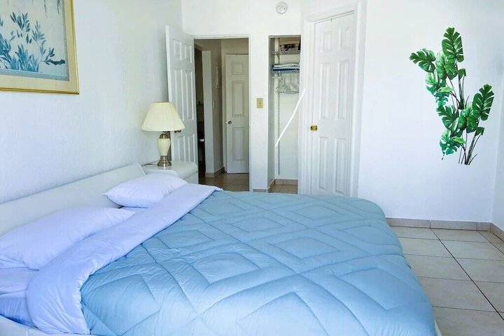 Room 26 of 108