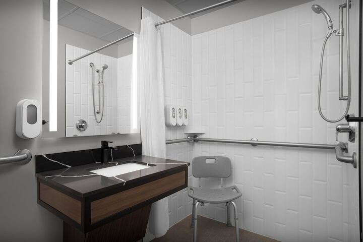 The Suites Hotel at Waterfront Plaza