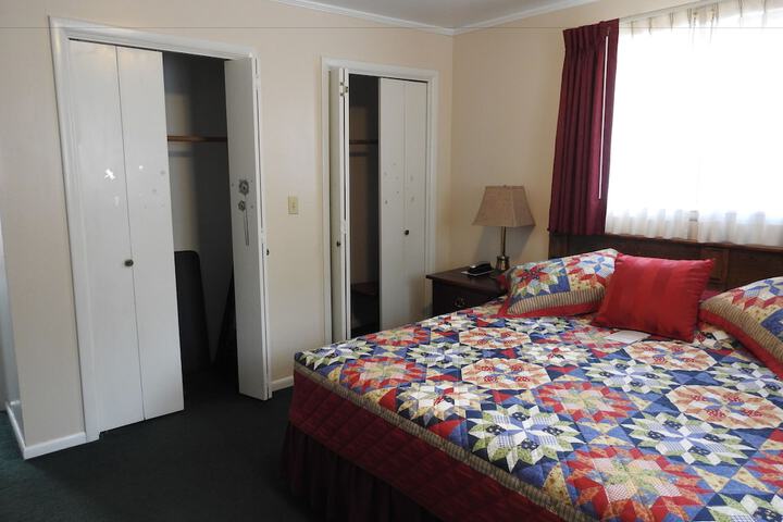 Room 10 of 44
