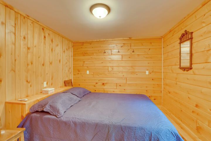 Lake Champlain Vacation Rental With Boat Dock!