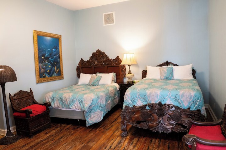 Oaak Tree Hotel