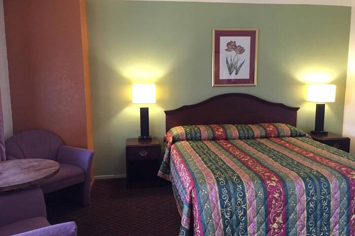 Room 18 of 23
