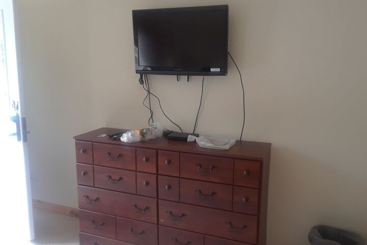 Room 13 of 24