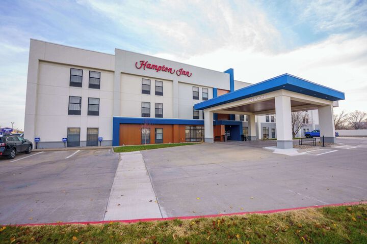 Hampton Inn Hutchinson