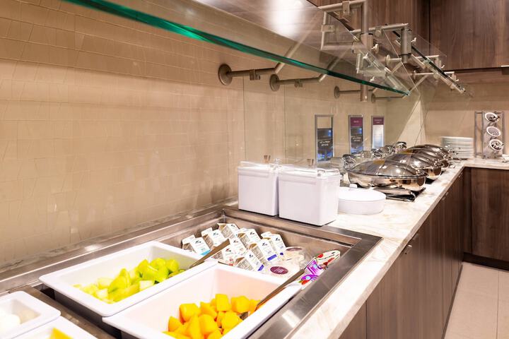 Breakfast/Coffee Service 28 of 39