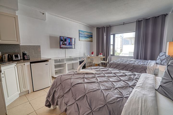 Room 164 of 242