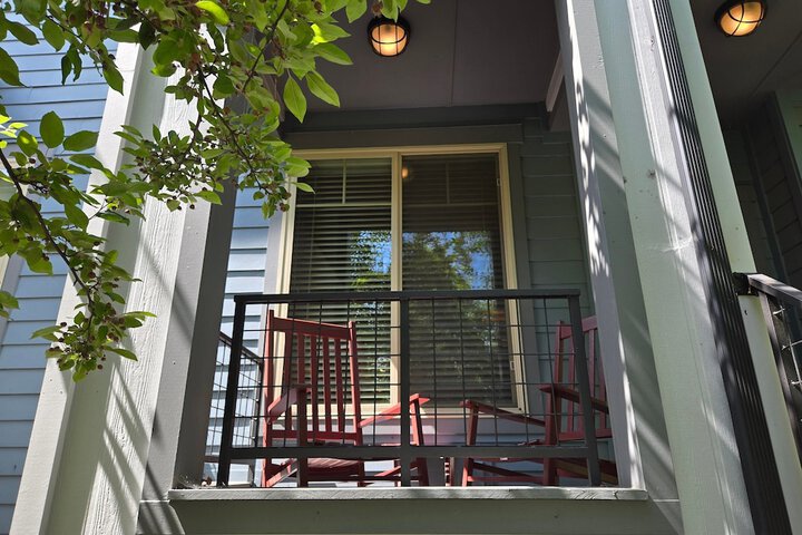 2BD Sweetwater Condo - Community Park Pool + Hot Tub