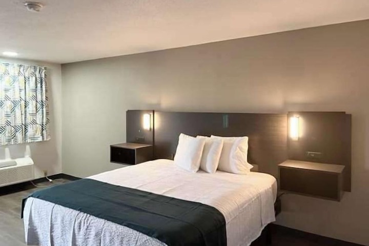 Motel 6 Sandersville GA