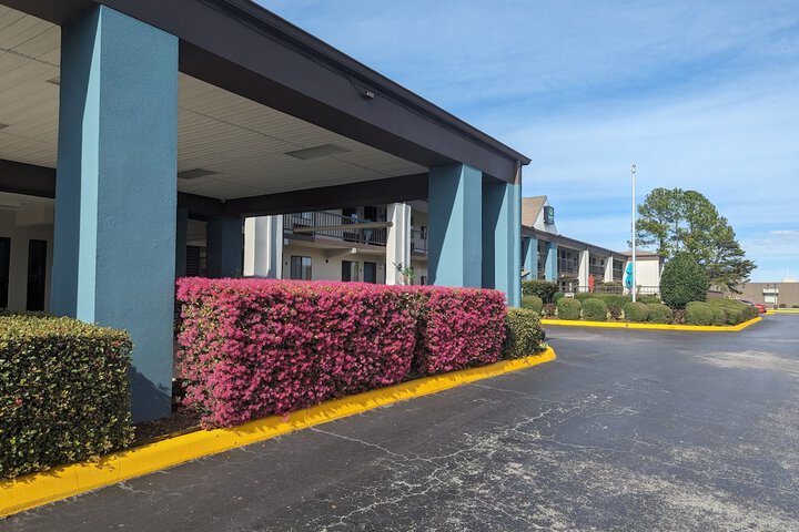 Hotel 2 of 67