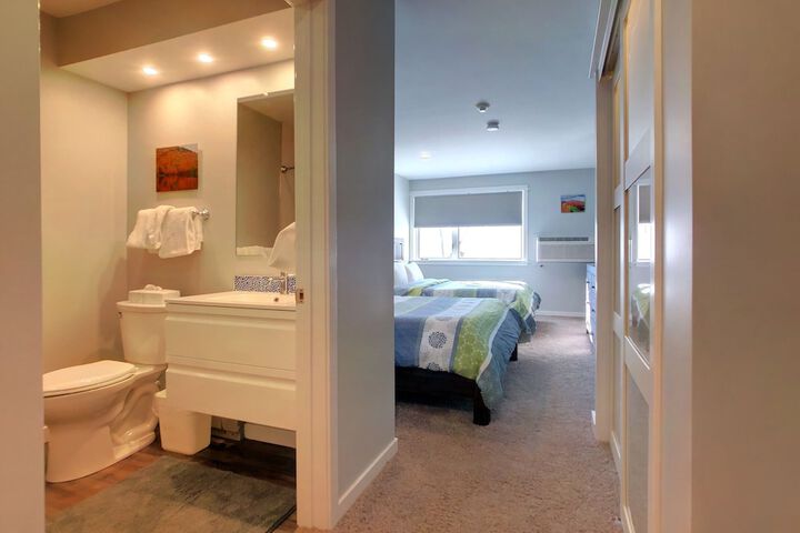 Room 185 of 213