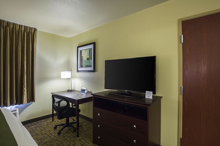 Room 26 of 54