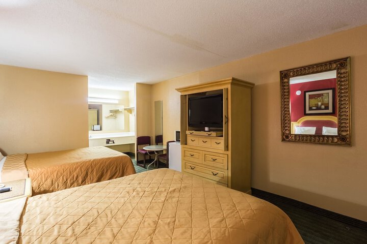 Room 17 of 29