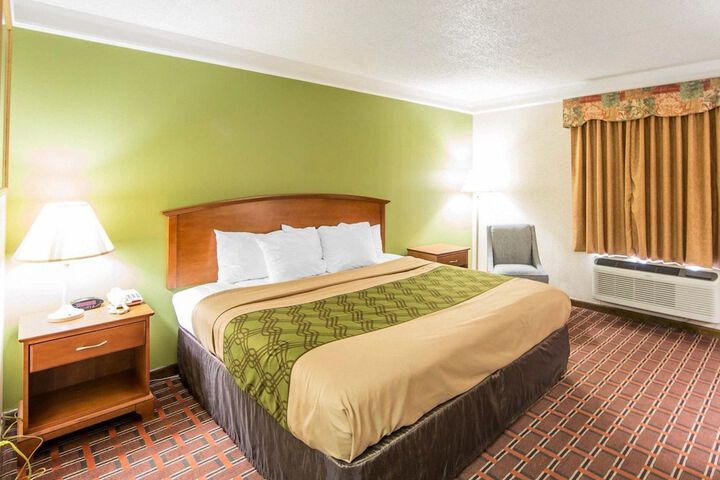 Room 14 of 20