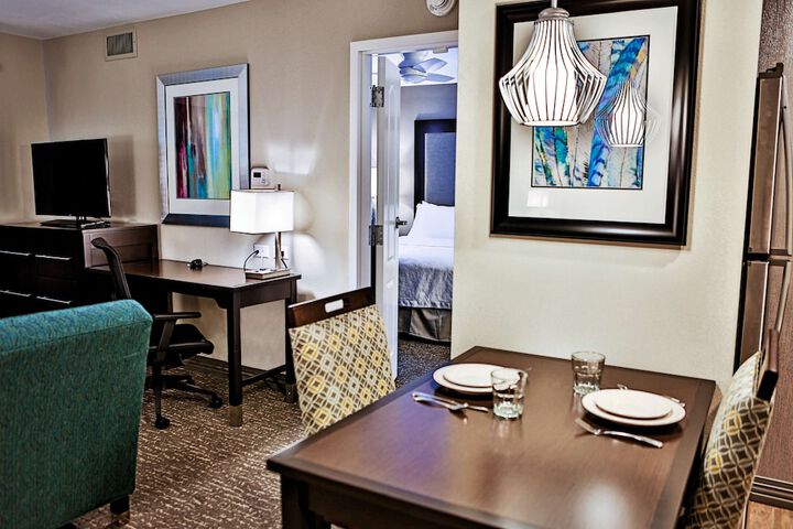 Room 15 of 37