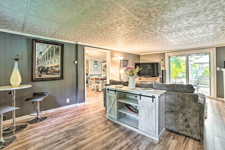 Riverfront Home w / Dock 6 Mi to Cheboygan!