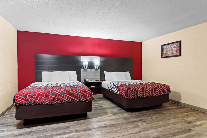 Room 42 of 48