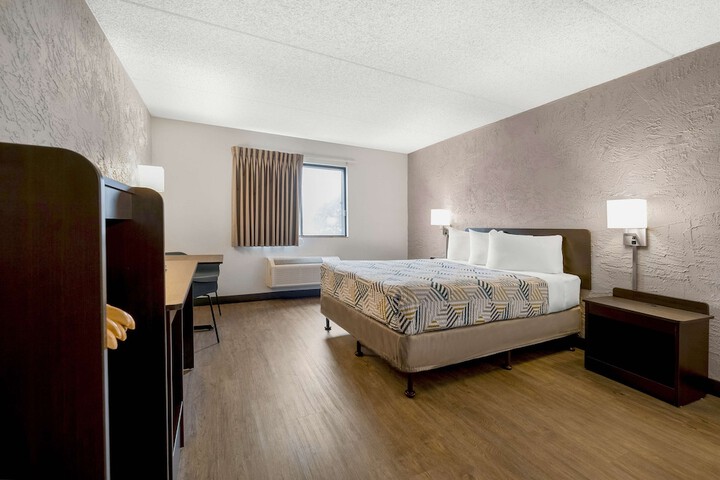 Motel 6 Elk Grove Village IL - OHare