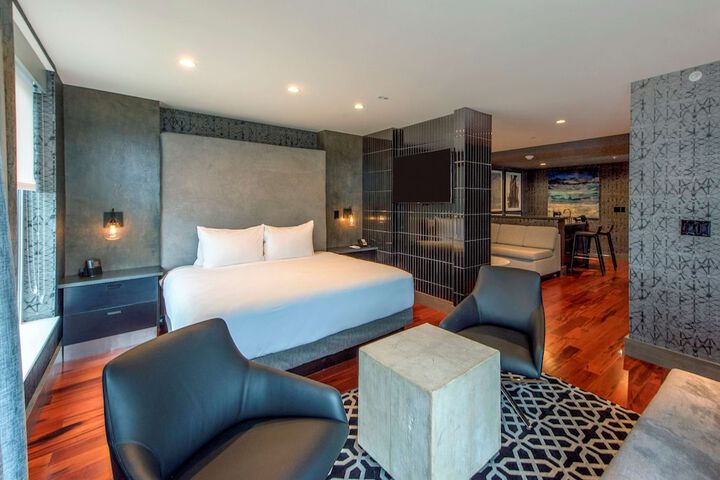 Room 35 of 85