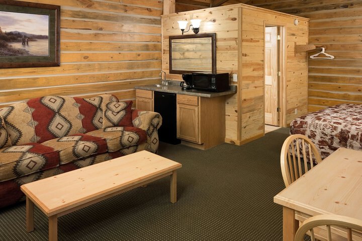 Rock Crest Lodge & Cabins