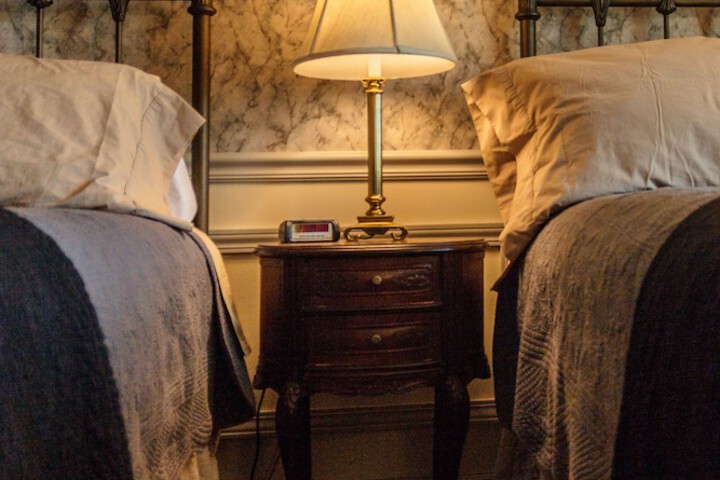 Room 93 of 223