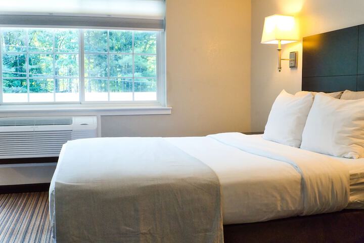 Room 17 of 25