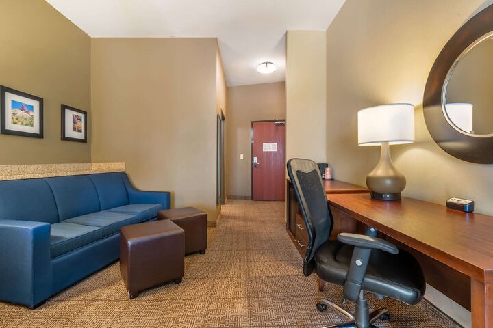 Comfort Suites Gallup East Route 66 and I-40