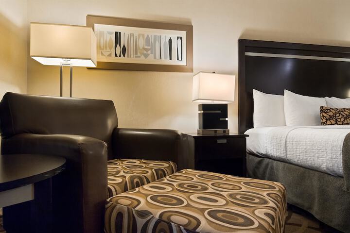 Room 8 of 31