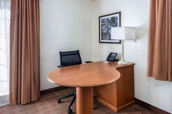 Room 25 of 36
