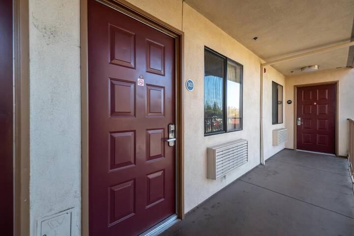 California Inn & Suites Rancho Cordova - Sacramento