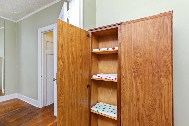 Heart of Midtown Hideaway Prime Location