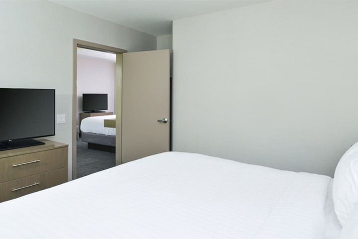 Holiday Inn Express & Suites Shippensburg by IHG