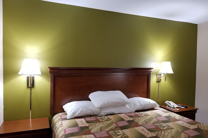 Briarwood Inn