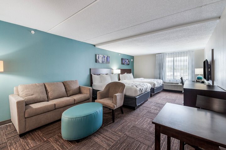 Room 16 of 32