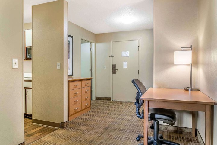 Room 15 of 35
