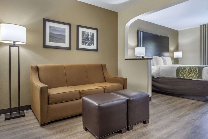 Room 34 of 43