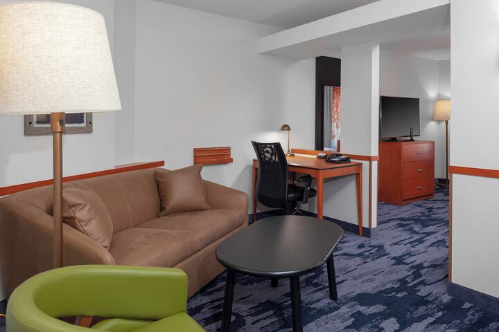 Room 13 of 26