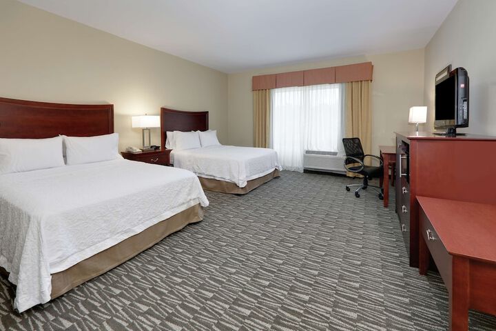 Room 32 of 49