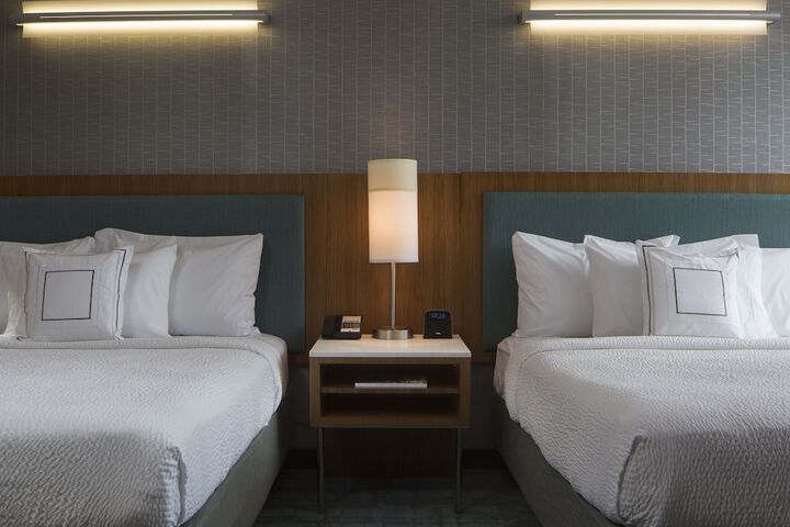 Room 16 of 33